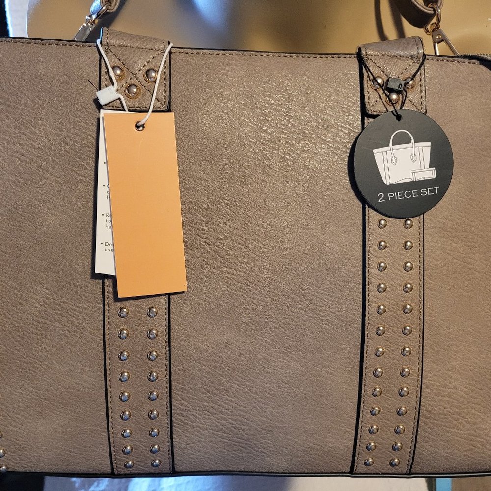 Concealed Carry 2-n-1 Handbag